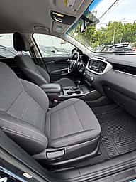 Kia Sorento L / LX 2016 - miniatura 9