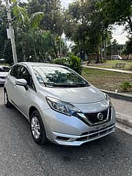 Nissan Note SV 2017 - miniatura 4