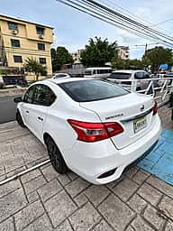 Nissan Sentra SV 2018 - miniatura 3
