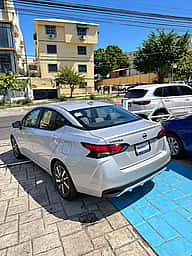 Nissan Versa SV 2021 - miniatura 5