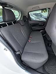 Toyota VITZ 2015 - miniatura 10