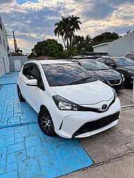 Toyota VITZ 2015 - miniatura 3
