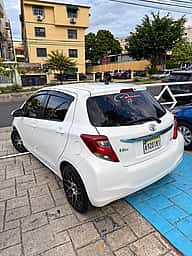 Toyota VITZ 2015 - miniatura 11