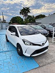 Toyota VITZ 2015 - miniatura 4