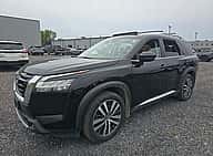 Nissan Pathfinder Platinum 2022 - miniatura 1