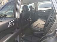 Nissan Pathfinder SV 2020 - miniatura 11