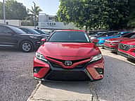 Toyota Camry SE 2020 - miniatura 2