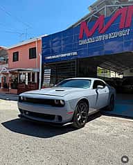 Dodge Challenger SXT 2020 - miniatura 1