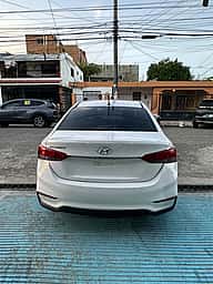Hyundai Accent SE 2021 - miniatura 7