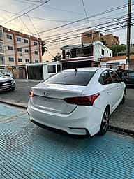 Hyundai Accent SE 2021 - miniatura 8
