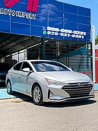 Hyundai Elantra SE 2019 - miniatura 3