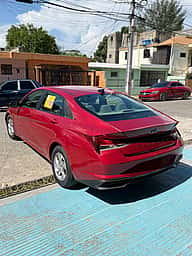Hyundai Elantra SE 2021 - miniatura 5