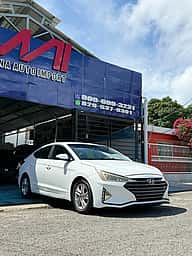 Hyundai Elantra SEL 2020 - miniatura 3