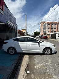 Hyundai Elantra SEL 2020 - miniatura 7