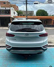 Hyundai Santa Fe SE 2020 - miniatura 4
