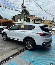Hyundai Santa Fe SE 2020 - miniatura 3