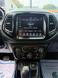 Jeep Compass Limited 2020 - miniatura 4