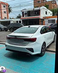 Kia Forte 2021 - miniatura 5