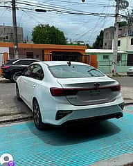 Kia Forte 2021 - miniatura 4
