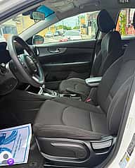 Kia Forte 2021 - miniatura 7