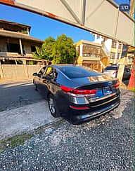Kia Optima LX 2020 - miniatura 4