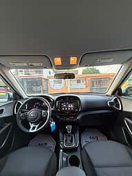Kia Soul LX 2021 - miniatura 13