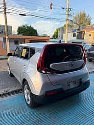 Kia Soul LX 2021 - miniatura 6