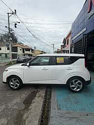 Kia Soul LX 2022 - miniatura 8