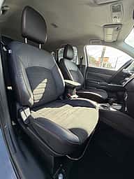 Mitsubishi Motors Outlander Sport SE 2023 - miniatura 9