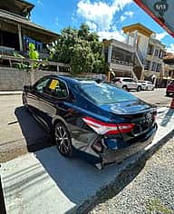 Toyota Camry SE 2020 - miniatura 5