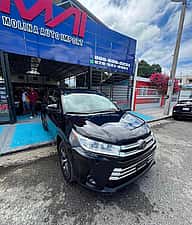 Toyota Highlander LE 2019 - miniatura 3