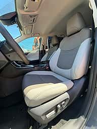 Toyota RAV4 XLE 2021 - miniatura 9