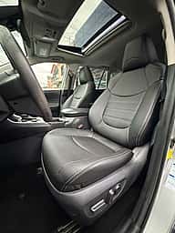 Toyota RAV4 XLE 2021 - miniatura 12
