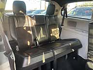 Dodge Caravan SXT 2020 - miniatura 9
