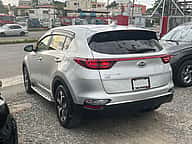 Kia Sportage LX 2022 - miniatura 4
