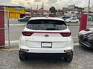Kia Sportage LX 2022 - miniatura 7