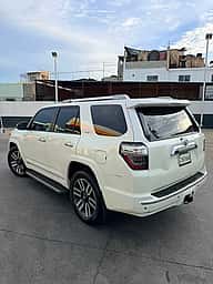 Toyota 4 Runner SR5 2011 - miniatura 5