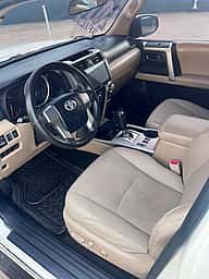 Toyota 4 Runner SR5 2011 - miniatura 8