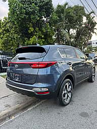 Kia Sportage LX 2020 - miniatura 4