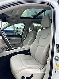 Volvo XC90 2021 - miniatura 7