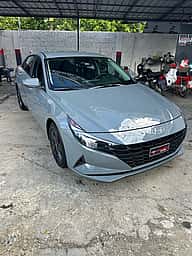 Hyundai Elantra SEL 2022 - miniatura 3