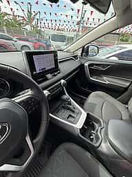 Toyota RAV4 XLE 2023 - miniatura 11