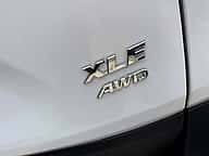 Toyota RAV4 XLE 2023 - miniatura 6