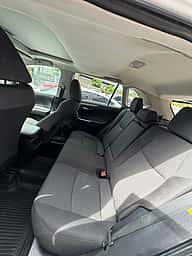 Toyota RAV4 XLE 2023 - miniatura 9