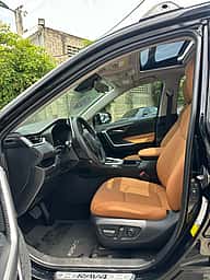 Toyota RAV4 XLE Hybrid 2025 - miniatura 6