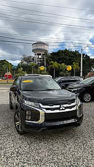 Mitsubishi Motors Outlander Sport SE 2021 - miniatura 3