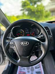 Kia Forte LX 2016 - miniatura 10