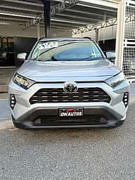Toyota RAV4 LE 2021 - miniatura 4