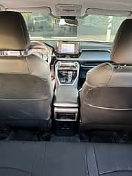Toyota RAV4 LE 2021 - miniatura 10