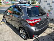 Toyota VITZ 2020 - miniatura 10